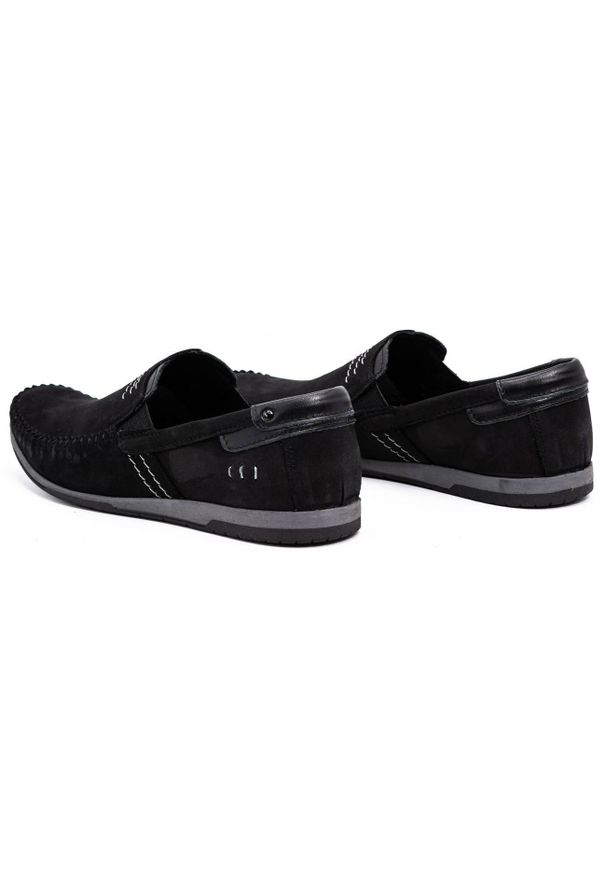 KOMODO Mokasyny męskie skórzane 876 czarny zamsz czarne. Okazja: na co dzień. Zapięcie: bez zapięcia. Kolor: czarny. Materiał: skóra, zamsz. Styl: casual