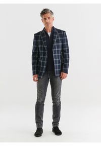 Pako Lorente - PAKO LORENTE – Granatowa marynarka casual w jasną kratkę. Okazja: na co dzień. Kolor: niebieski. Materiał: poliester, wełna, elastan. Wzór: kratka. Styl: casual #5