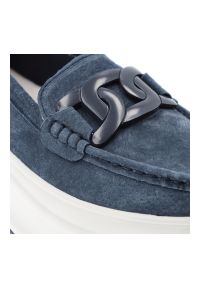 Granatowe Półbuty Filippo Wsuwane Buty Damskie Na Platformie. Okazja: do pracy, na spacer, na co dzień. Zapięcie: bez zapięcia. Kolor: niebieski. Materiał: zamsz, jeans. Obcas: na platformie. Styl: klasyczny, casual, elegancki #2