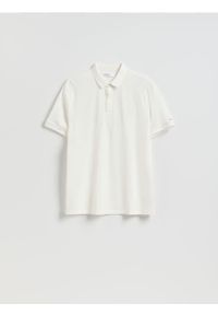 Reserved - Koszulka polo regular z domieszką jedwabiu - biały. Typ kołnierza: polo. Kolor: biały. Materiał: jedwab