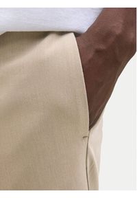 Jack & Jones - Jack&Jones Szorty materiałowe Stace 12271357 Beżowy Relaxed Fit. Kolor: beżowy. Materiał: syntetyk #7