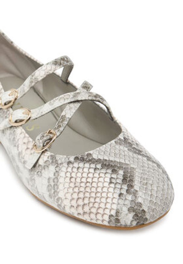 Guess Baleriny FLTKAL PEL02 Szary. Kolor: szary. Materiał: skóra