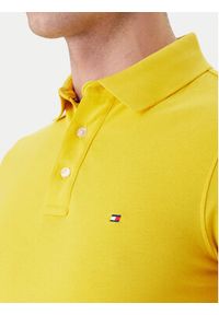 TOMMY HILFIGER - Tommy Hilfiger Polo 1985 MW0MW17771 Żółty Slim Fit. Typ kołnierza: polo. Kolor: żółty. Materiał: bawełna #5