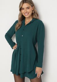 Born2be - Ciemnozielona Asymetryczna Sukienka o Koszulowym Kroju z Gumką w Talii Elodina. Kolor: zielony. Długość rękawa: długi rękaw. Typ sukienki: asymetryczne, koszulowe. Styl: sportowy, elegancki #5