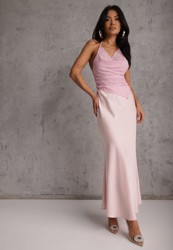 Renee - Różowa Koktajlowa Spódnica z Satyny o Rozkloszowanym Kroju Zinnivira. Kolor: różowy. Materiał: satyna. Styl: wizytowy