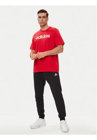 Adidas - adidas T-Shirt Essentials Single Jersey Linear Embroidered Logo T-Shirt IC9278 Czerwony Regular Fit. Kolor: czerwony. Materiał: bawełna #2