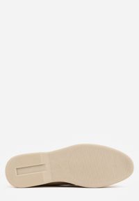 Born2be - Jasnozielone Mokasyny z Imitacji Zamszu z Ozdobnym Przeszyciem i Zawieszką Veleyra. Okazja: na co dzień, na spotkanie biznesowe, do pracy. Kolor: zielony. Materiał: zamsz. Styl: casual, biznesowy, klasyczny #7