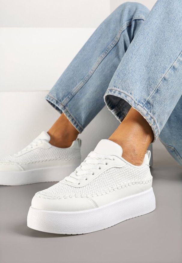 Born2be - Białe Sneakersy na Grubej Podeszwie z Plecioną Cholewką Nilavanea. Okazja: na co dzień. Kolor: biały. Materiał: jeans. Szerokość cholewki: normalna