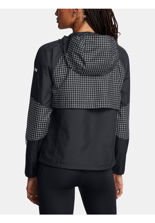 Kurtka do biegania damska Under Armour Launch Elite CW. Kolor: czarny. Sport: bieganie