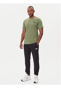 The North Face T-Shirt Half Dome Photo NF0A8EE9 Zielony Regular Fit. Kolor: zielony. Materiał: bawełna