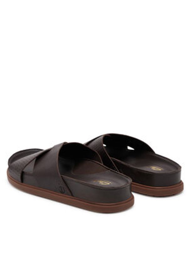 Clarks Klapki Torford Cross 26180888 Brązowy. Kolor: brązowy. Materiał: skóra