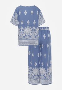 Born2be - Niebieski Komplet Wiskozowy Szerokie Spodnie i Luźna Bluzka z Nadrukiem Paisley Thela. Kolekcja: plus size. Kolor: niebieski. Materiał: wiskoza. Wzór: nadruk, paisley #8
