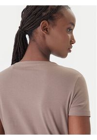 Guess T-Shirt W6GI12 K3027 Brązowy Regular Fit. Kolor: brązowy. Materiał: bawełna #5