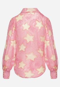 Born2be - Różowa Koszula z Prześwitującego Materiału w Gwiazdki z Bufiastymi Rękawami Aspadi. Kolor: różowy. Materiał: materiał #7