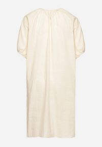 Born2be - Beżowa Bawełniana Sukienka Oversize z Wiązaniem pod Szyją Tolanea. Kolor: beżowy. Materiał: bawełna. Długość rękawa: krótki rękaw. Typ sukienki: oversize #2