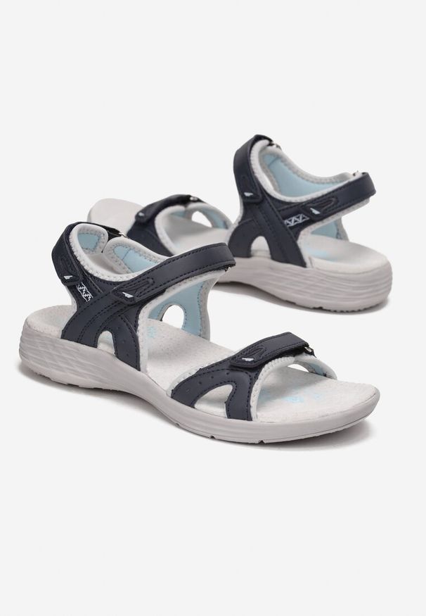 Born2be - Granatowe Sandały Mayarissa. Zapięcie: rzepy. Kolor: niebieski. Materiał: skóra. Styl: sportowy