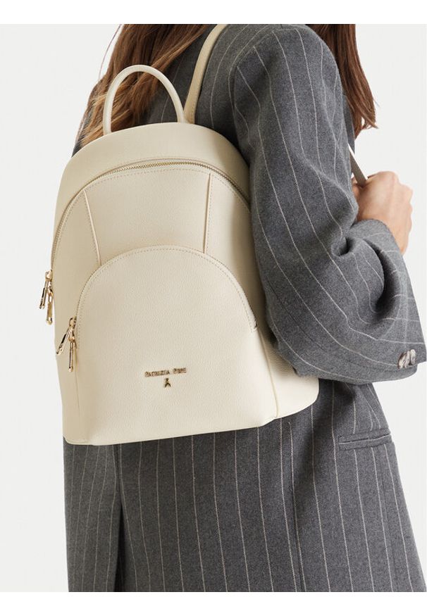 Patrizia Pepe Plecak 8B0325/L001-W405 Écru. Kolor: kremowy. Materiał: skóra