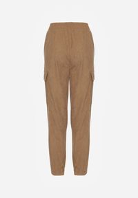 Renee - Brązowe Spodnie Typu Cargo High Waist Worseli. Okazja: na co dzień. Stan: podwyższony. Kolor: brązowy. Styl: elegancki, casual #7