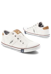 Trampki damskie Mustang, cholewka z materiału wsuwana konstrukcja z elastycznymi wstawkami klasyczna forma niska podeszwa zapewniająca komfort na co. Okazja: na co dzień. Kolor: biały. Materiał: materiał. Szerokość cholewki: normalna. Styl: klasyczny #9