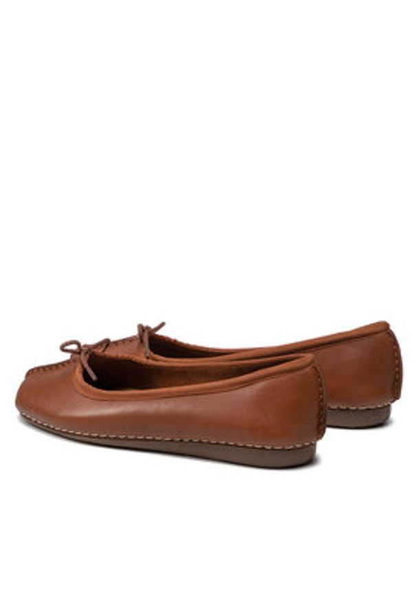 Clarks Baleriny Freckle Ice 203529304 Brązowy. Kolor: brązowy. Materiał: skóra