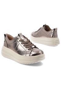 Brązowe Sneakersy Filippo Stylowe Obuwie Damskie. Okazja: na co dzień. Zapięcie: sznurówki. Kolor: brązowy. Materiał: skóra. Szerokość cholewki: normalna. Obcas: na platformie #6