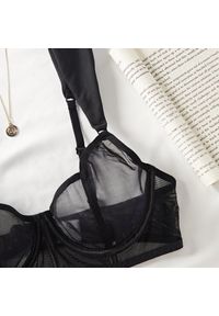 Intica - Komplet bielizny czteroczęściowy z delikatnych materiałów Joanie. Kolor: czarny. Materiał: materiał #2