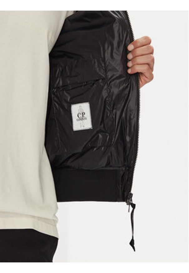 C.P. Company Kurtka puchowa 19CMOW002A110416A Czarny Regular Fit. Kolor: czarny. Materiał: syntetyk