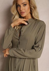 Renee - Ciemnozielona Sukienka Hillcrest. Kolor: zielony. Długość rękawa: długi rękaw. Typ sukienki: koszulowe. Długość: maxi