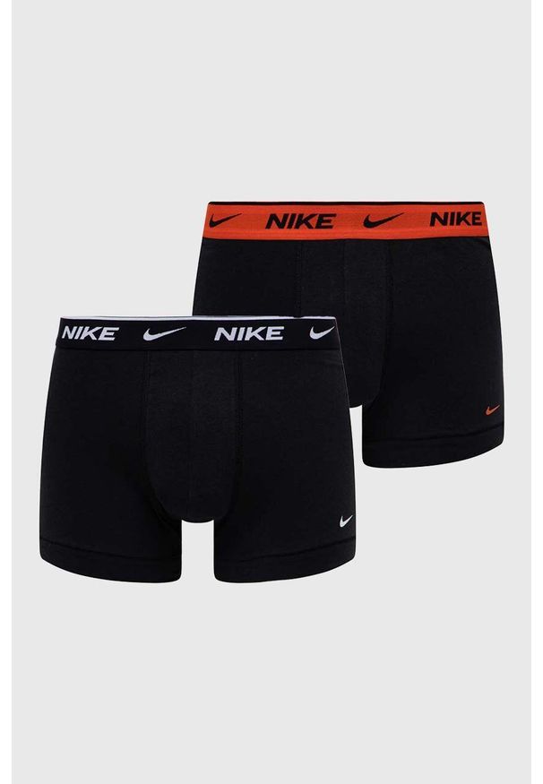 Nike bokserki 2-pack męskie kolor pomarańczowy. Kolor: pomarańczowy. Materiał: tkanina, skóra, włókno