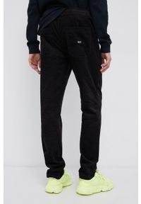 Tommy Jeans Spodnie sztruksowe DM0DM11242.4890 męskie kolor czarny dopasowane. Kolor: czarny. Materiał: sztruks #5