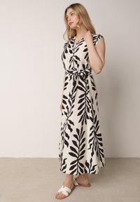 Born2be - Czarna Pudełkowa Sukienka Wiskozowa Bez Rękawów z Wiązanym Paskiem Fontalin. Okazja: na co dzień, do pracy. Kolor: czarny. Materiał: wiskoza. Długość rękawa: bez rękawów. Styl: boho, casual, elegancki #7