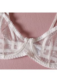 Intica - Komplet bielizny z falbanką na romantyczne wieczory Willia. Kolor: czarny. Materiał: tkanina, materiał. Długość: długie #9