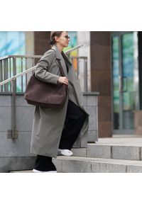 Shopperka skórzana Solier FL39 Maya czekoladowa. Kolor: brązowy. Materiał: skórzane. Styl: klasyczny, elegancki, casual. Rodzaj torebki: na ramię