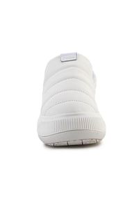 Buty do chodzenia damskie Puma Mayu. Zapięcie: bez zapięcia. Kolor: biały, wielokolorowy. Materiał: guma, materiał, tkanina, syntetyk. Szerokość cholewki: normalna. Sport: turystyka piesza