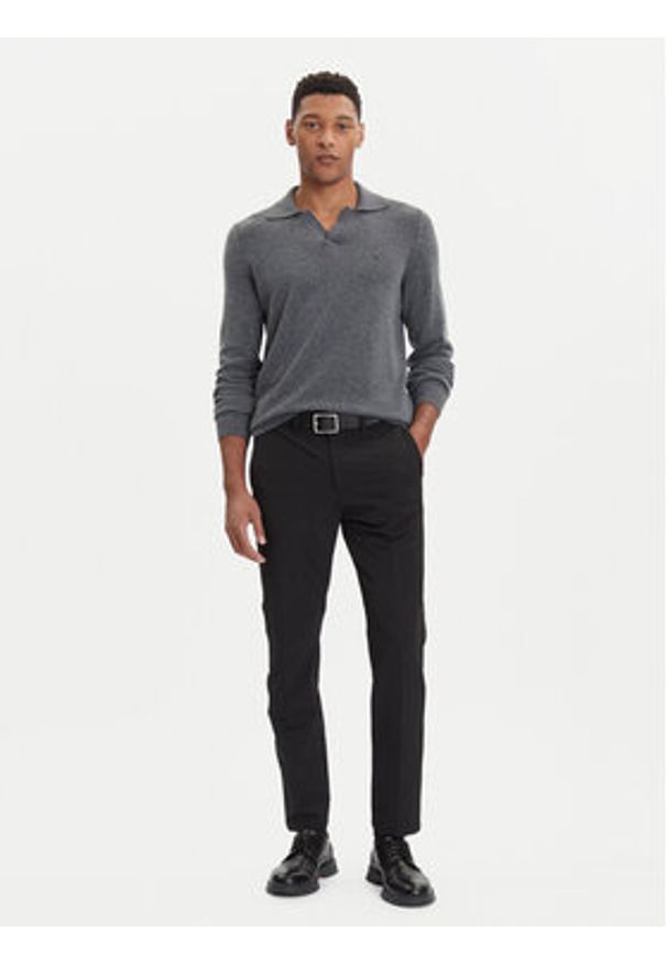 Marc O'Polo Sweter 529 5144 60150 Szary Regular Fit. Typ kołnierza: polo. Kolor: szary. Materiał: bawełna