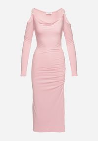Born2be - Różowa Koktajlowa Sukienka z Wyciętym Ramionami z Klamerką i Marszczeniem Glimie. Kolor: różowy. Styl: wizytowy #7