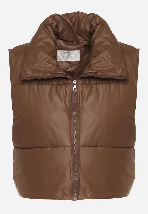 Born2be - Brązowa Puchowa Kamizelka Pikowana o Krótki Kroju Iritila. Okazja: na co dzień, na spacer. Kolor: brązowy. Materiał: puch. Długość: krótkie. Styl: sportowy, casual, elegancki