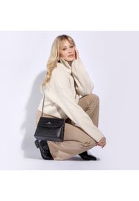 Wittchen - Damska torebka skórzana na łańcuszku. Kolor: wielokolorowy, czarny, srebrny. Wzór: haft, aplikacja. Dodatki: z haftem. Materiał: skórzane. Rozmiar: małe. Styl: elegancki. Rodzaj torebki: przez ramię #5