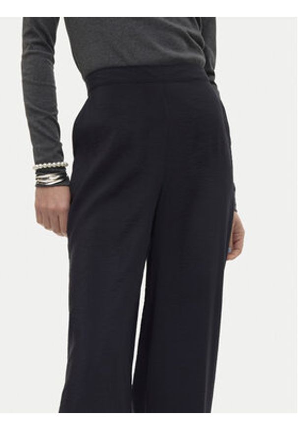 Vero Moda Spodnie materiałowe Josie 10303759 Czarny Wide Leg. Kolor: czarny. Materiał: wiskoza