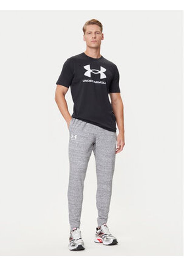 Under Armour Spodnie dresowe Ua Rival Terry Jogger 1380843-011 Szary Fitted Fit. Kolor: szary. Materiał: bawełna