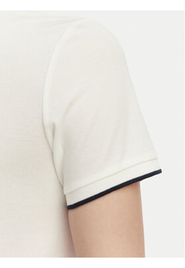 Tommy Jeans Sukienka codzienna Tommy Badge DW0DW22328 Biały Relaxed Fit. Okazja: na co dzień. Kolor: biały. Materiał: bawełna. Typ sukienki: proste. Styl: casual