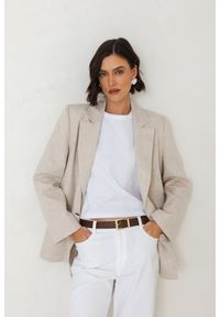 LNIANA MARYNARKA MATYLDA PIASKOWA M - Flawless. Okazja: na spotkanie biznesowe, na co dzień. Materiał: len. Styl: casual, elegancki, biznesowy