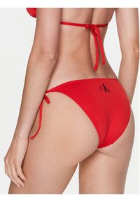 Calvin Klein Swimwear Dół od bikini KW0KW01988 Czerwony. Kolor: czerwony. Materiał: syntetyk