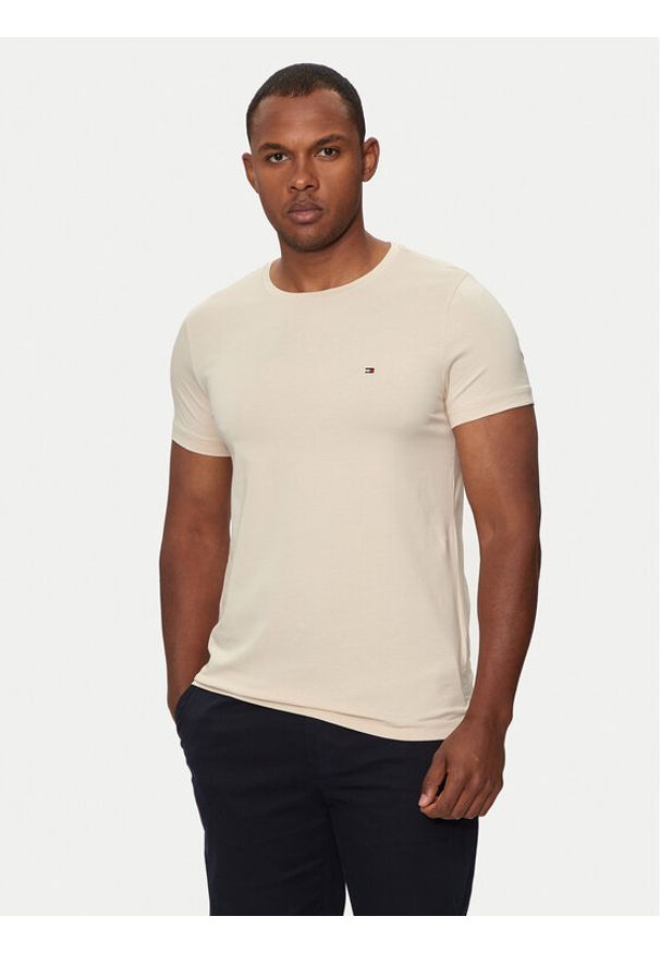 TOMMY HILFIGER - Tommy Hilfiger T-Shirt MW0MW10800 Écru Slim Fit. Materiał: bawełna