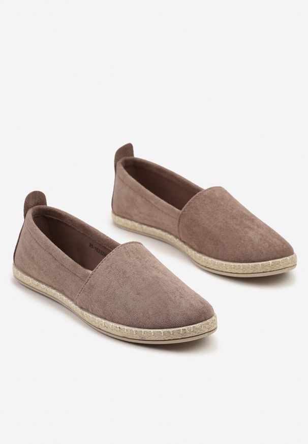 Born2be - Ciemnobeżowe Espadryle na Płaskiej Plecionej Podeszwie Juliatta. Okazja: na co dzień. Kolor: beżowy. Styl: klasyczny, elegancki, casual