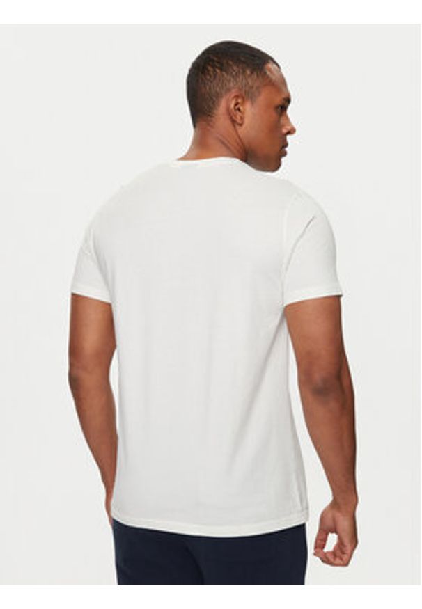 Petrol Industries T-Shirt M-1040-TSR639 Biały Regular Fit. Kolor: biały. Materiał: bawełna
