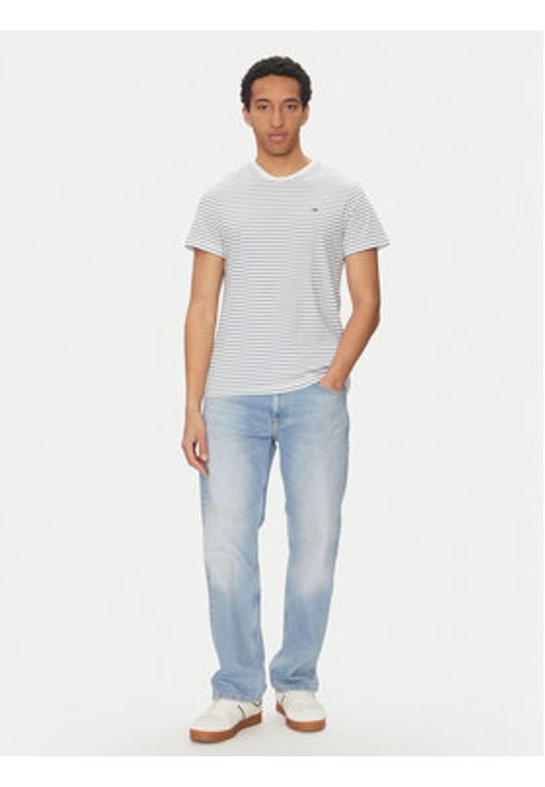 Tommy Jeans T-Shirt DM0DM20377 Niebieski Slim Fit. Kolor: niebieski. Materiał: bawełna