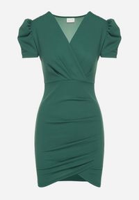 Born2be - Zielona Dopasowana Sukienka z Kopertowym Dekoltem Hallimea. Okazja: na imprezę. Typ kołnierza: dekolt kopertowy. Kolor: zielony. Wzór: aplikacja. Typ sukienki: kopertowe. Styl: klasyczny, elegancki #4