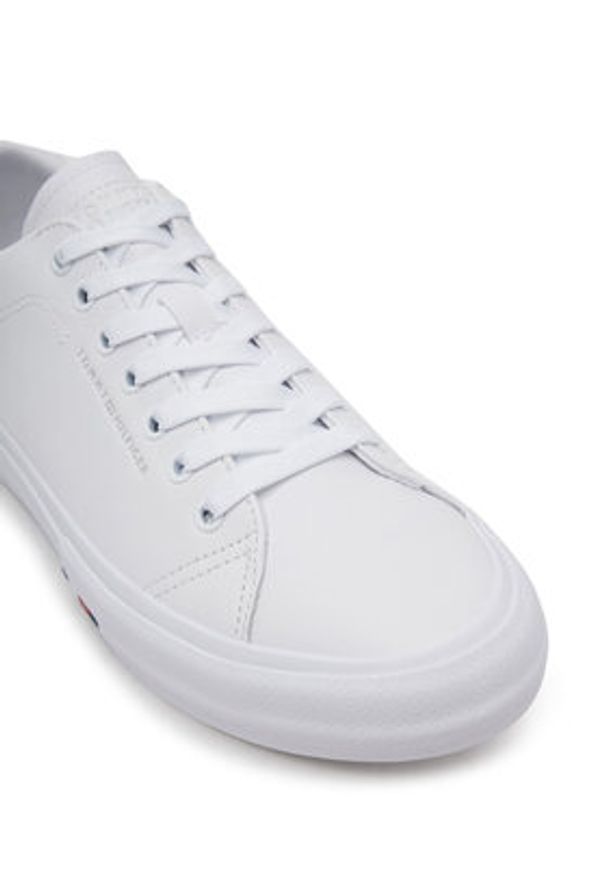 TOMMY HILFIGER - Tommy Hilfiger Sneakersy Th Hi Vulc Street Lth Patch FM0FM05312 Biały. Kolor: biały. Materiał: skóra