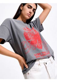 Reserved - T-shirt z nadrukiem - ciemnoszary. Kolor: szary. Materiał: bawełna. Wzór: nadruk #1